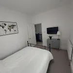 Large Newly Refurbished House Close To Harbour Free Parking Σπίτι διακοπών *