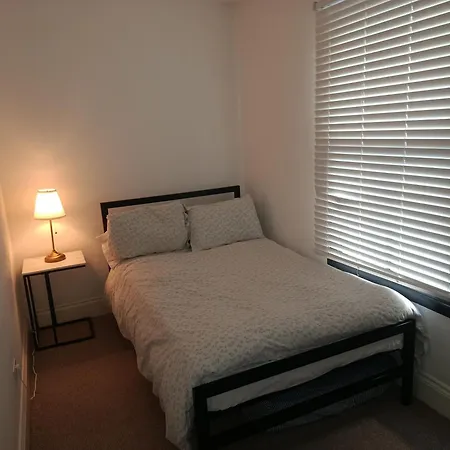 Large Newly Refurbished House Close To Harbour Free Parking * Bristol