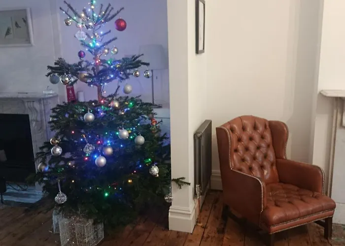 Σπίτι διακοπών Large Newly Refurbished House Close To Harbour Free Parking