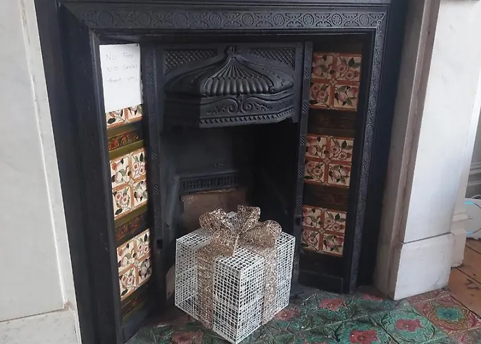 Large Newly Refurbished House Close To Harbour Free Parking * Μπρίστολ