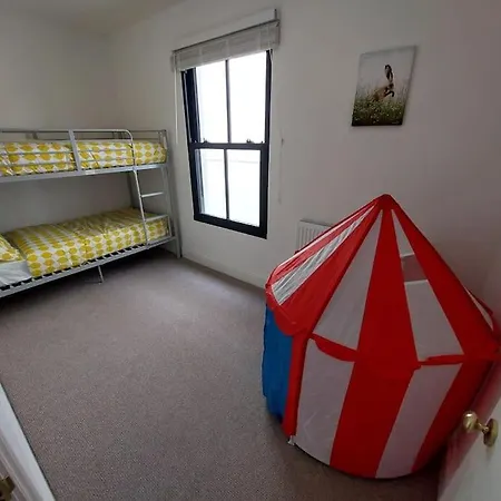 度假居 Large Newly Refurbished House Close To Harbour Free Parking *