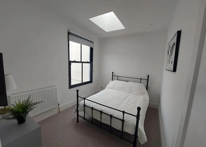 Ferienhaus Large Newly Refurbished House Close To Harbour Free Parking *